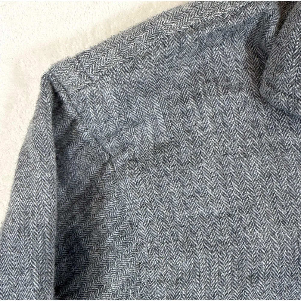 Polo Ralph Lauren Size M Slim Fit Men's Gray Herringbone Soft Cotton Shirt
